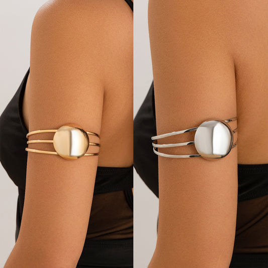 Brassard minimaliste – Élégance triple couche