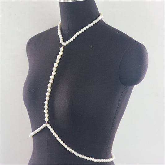 Bold Pearl Chain – Pure White Statement